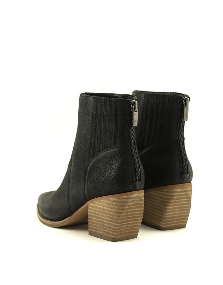 Vince Camuto — Devena Boot - Black