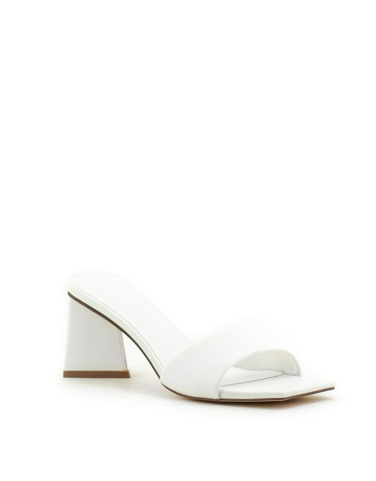 Chinese Laundry — Yanda Sandal - White