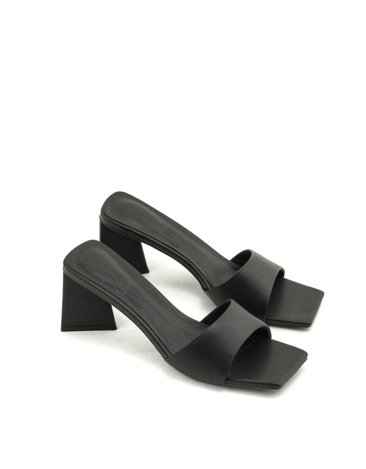 Chinese Laundry — Yanda Sandal - Black