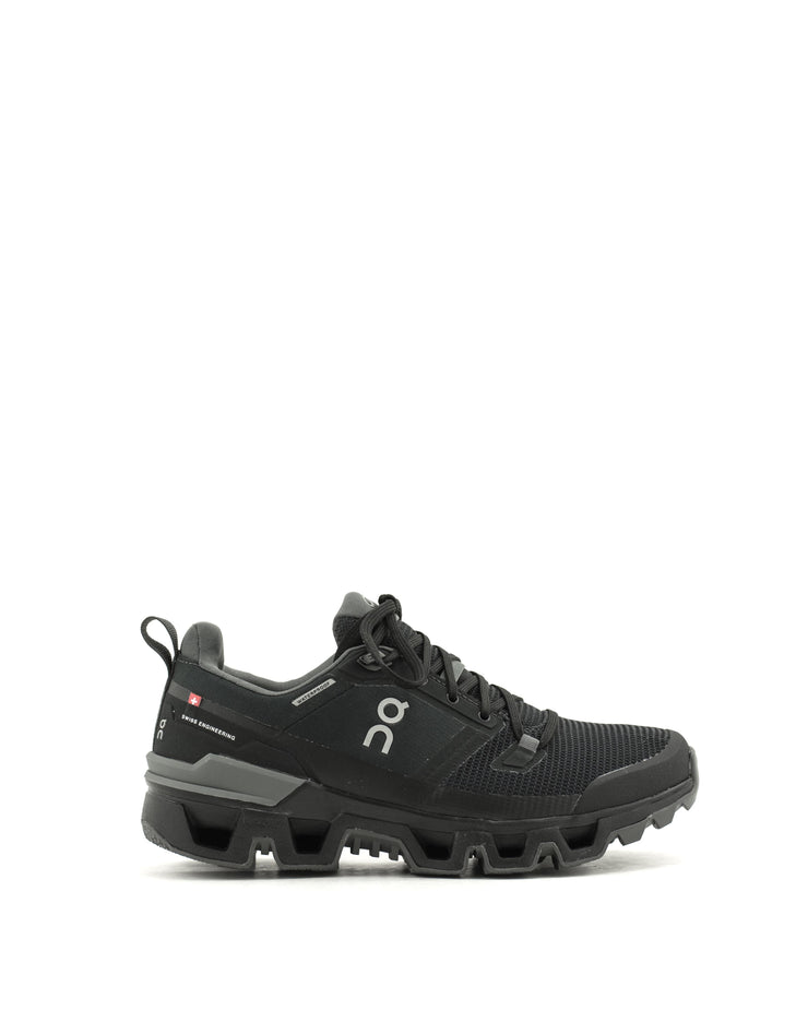 On — Cloudwander Waterproof Runner - Black/Eclipse