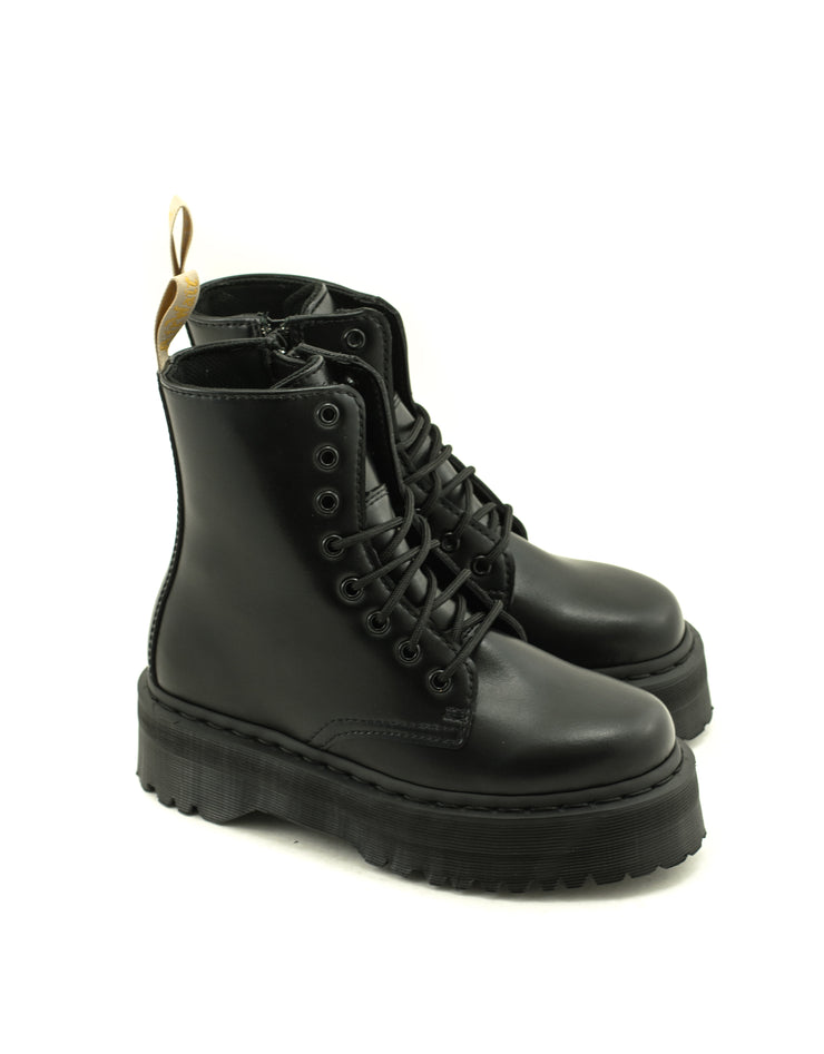 Dr. Martens — Vegan Jadon II Mono - Black Felix Rub Off